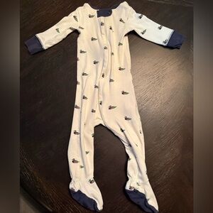 Beaufort Bonnet sleeper pajama with mallards in 6-12 months